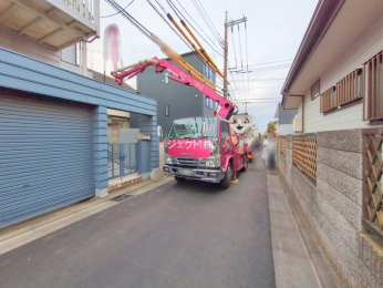 �O�ʓ��H�܂ތ��n�ʐ^ -