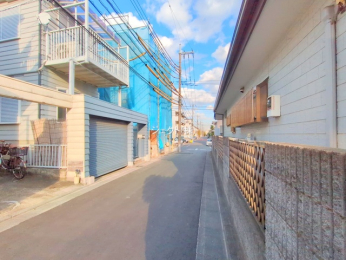 �O�ʓ��H�܂ތ��n�ʐ^ -