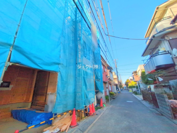 �O�ʓ��H�܂ތ��n�ʐ^ -