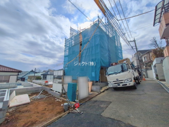 �O�ʓ��H�܂ތ��n�ʐ^ -