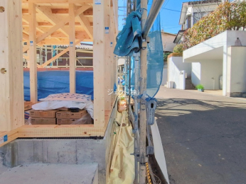 �O�ʓ��H�܂ތ��n�ʐ^ -