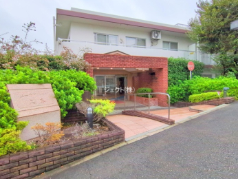 �G���g�����X -