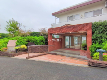 �G���g�����X -