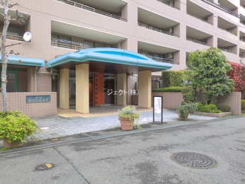 �G���g�����X -