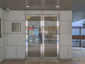 �G���g�����X -