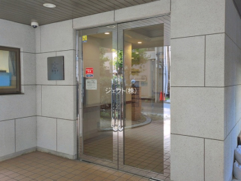 �G���g�����X -