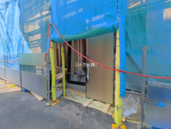 �O�ʓ��H�܂ތ��n�ʐ^ -