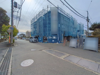 �O�ʓ��H�܂ތ��n�ʐ^ -