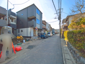 �O�ʓ��H�܂ތ��n�ʐ^ -