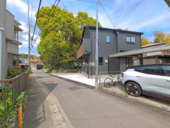 �O�ʓ��H�܂ތ��n�ʐ^ -