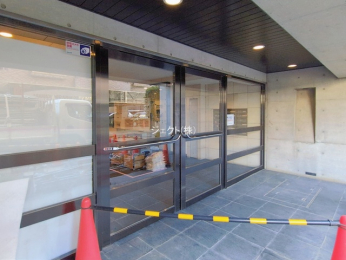 �G���g�����X -