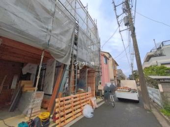 �O�ʓ��H�܂ތ��n�ʐ^ -