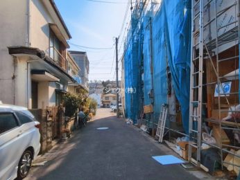 �O�ʓ��H�܂ތ��n�ʐ^ -