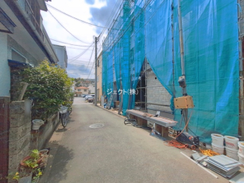 �O�ʓ��H�܂ތ��n�ʐ^ -