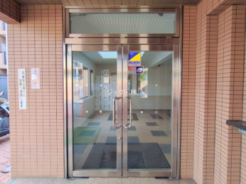 �G���g�����X -