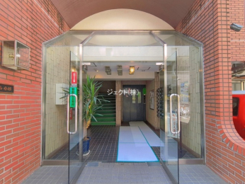 �G���g�����X -