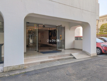 �G���g�����X -